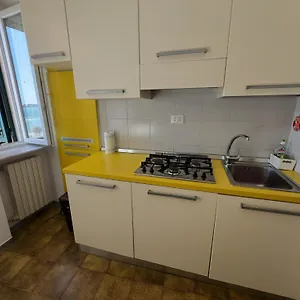  Appartamento Bilocale Al Mare - San Terenzo,
