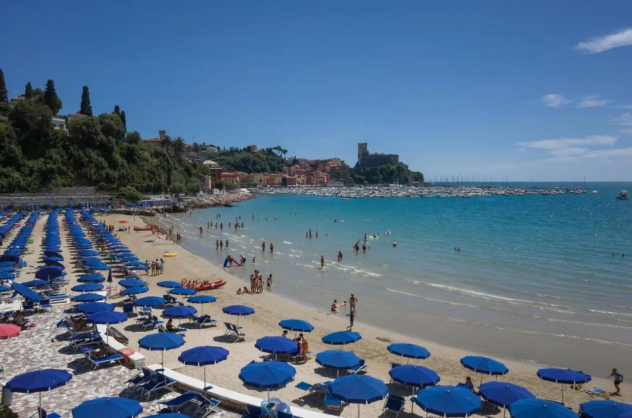 Casa Norb Lerici - With Private Parking Apartment